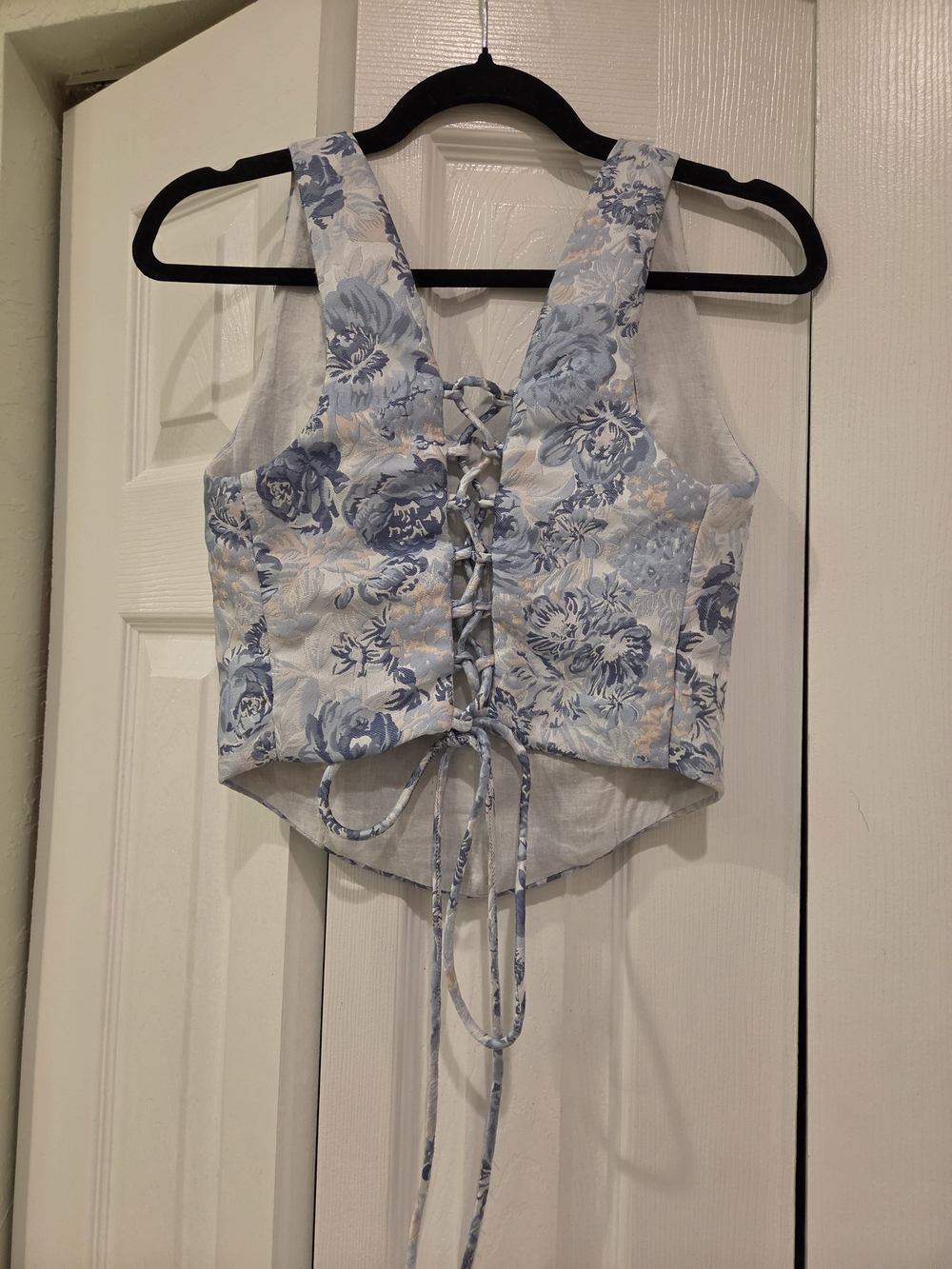 Yllw The Label Floral Two-Piece Set in Light Blue & Pink - Picture 9 of 13